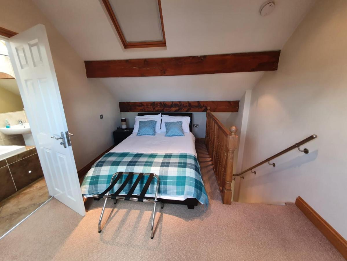 St Ives Apartment Halifax Bagian luar foto
